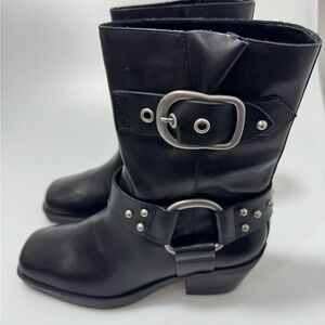 Arezzo Kaia Leather Boots Black Women’s 6